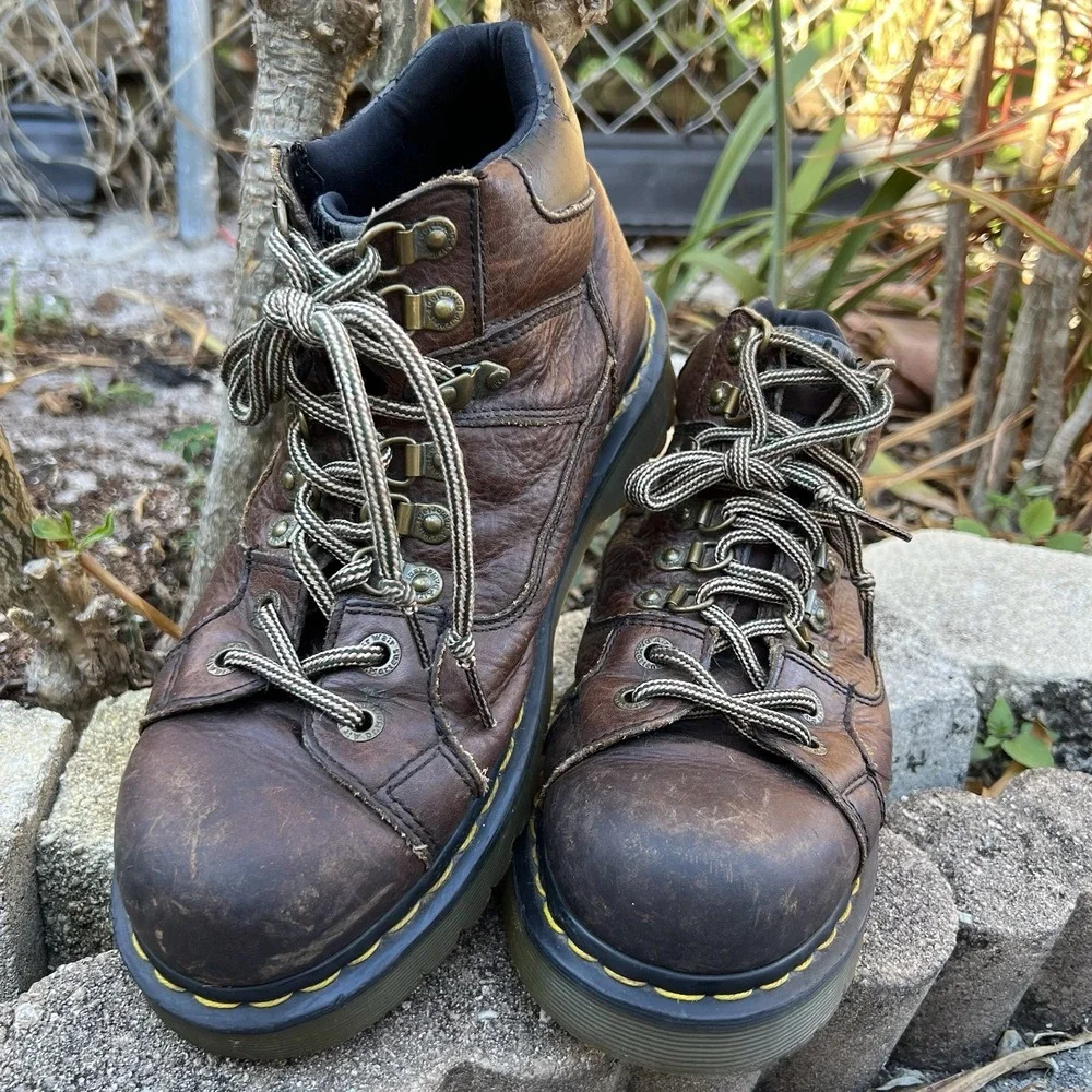 Dr Doc Martens DM's Mens Boot Size 9M US Brown Leather Chukka 11302 Y2k